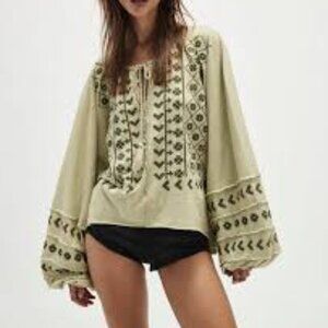 Savannah Embroidered Top - Green